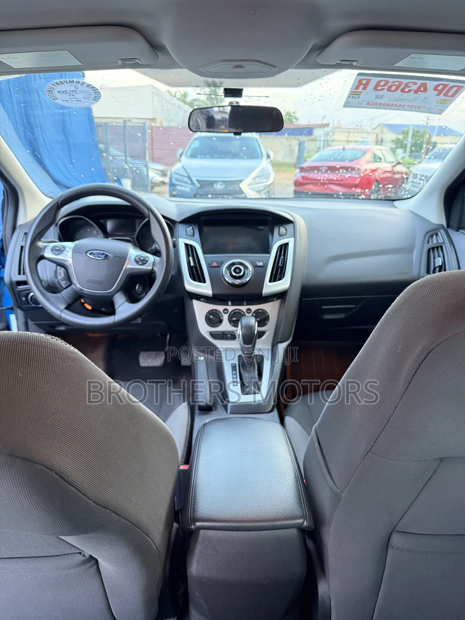 Ford Focus SE 4dr Sedan (2.0L 4cyl 5M) 2014 Blue