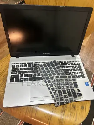 Laptop Samsung NP350V5C 8GB Intel Core i3 HDD 350GB