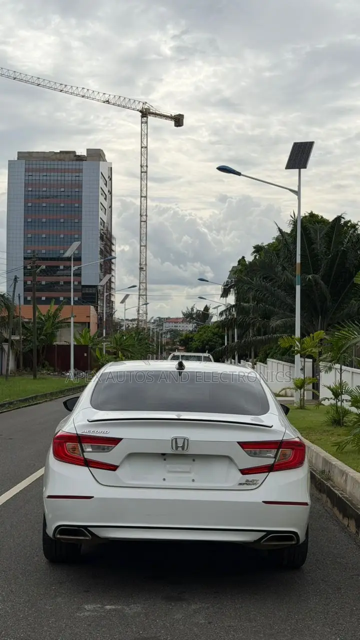 Honda Accord Sport 2.0T 2021 White