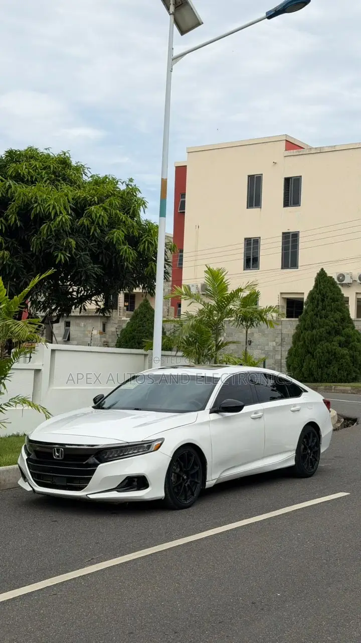 Honda Accord Sport 2.0T 2021 White