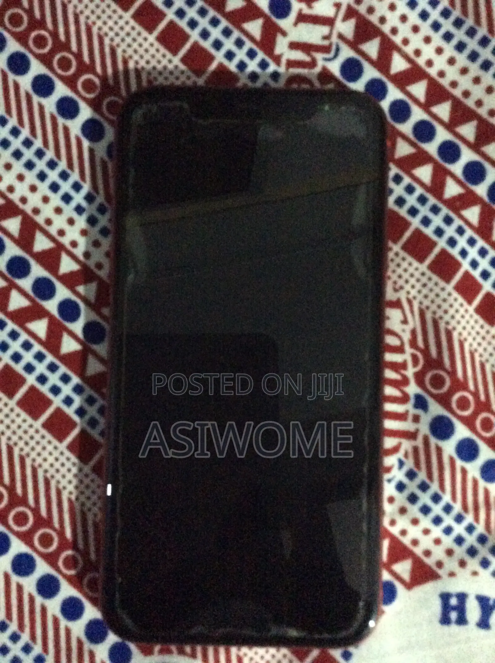 Apple iPhone 11 64 GB Red