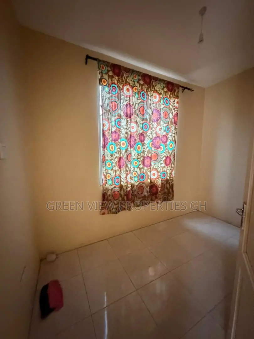 1bdrm Apartment in West Hills Mall Area for rent