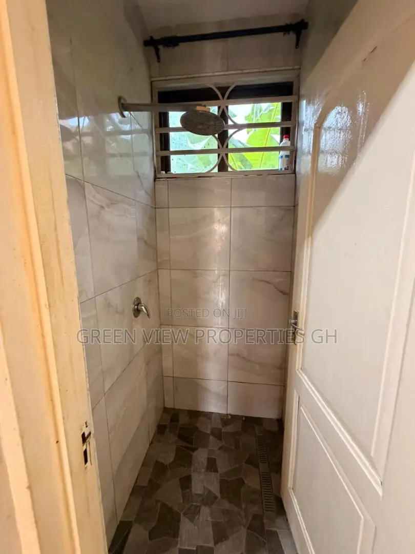 1bdrm Apartment in West Hills Mall Area for rent