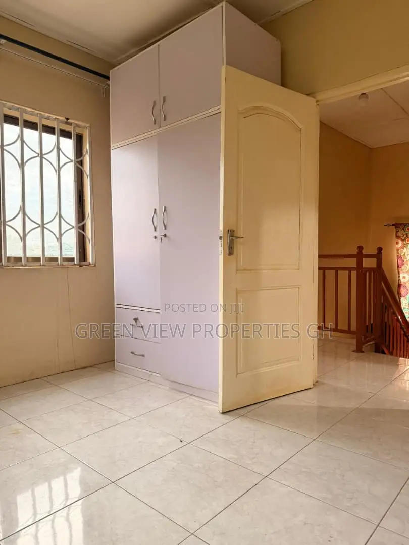 1bdrm Apartment in West Hills Mall Area for rent