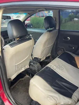 Nissan Versa 2011 Red