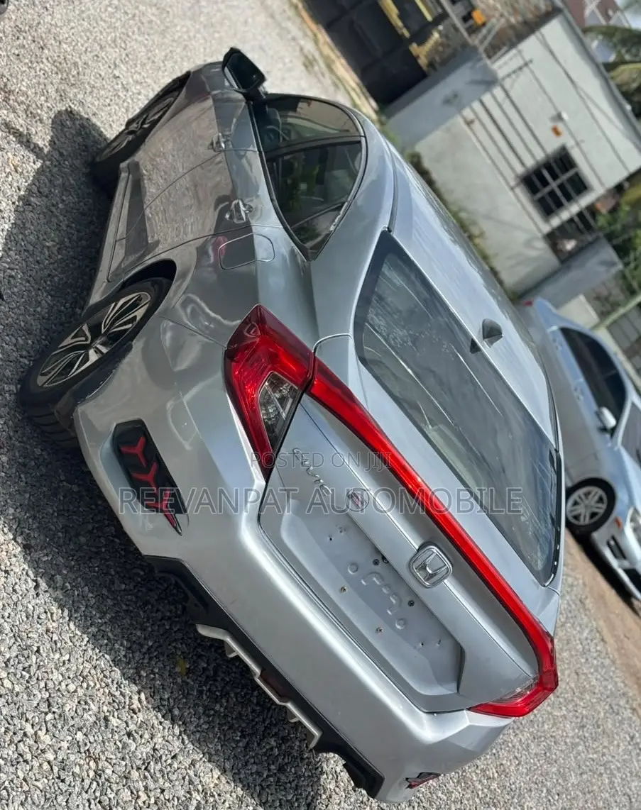 Honda Civic 2016 Silver