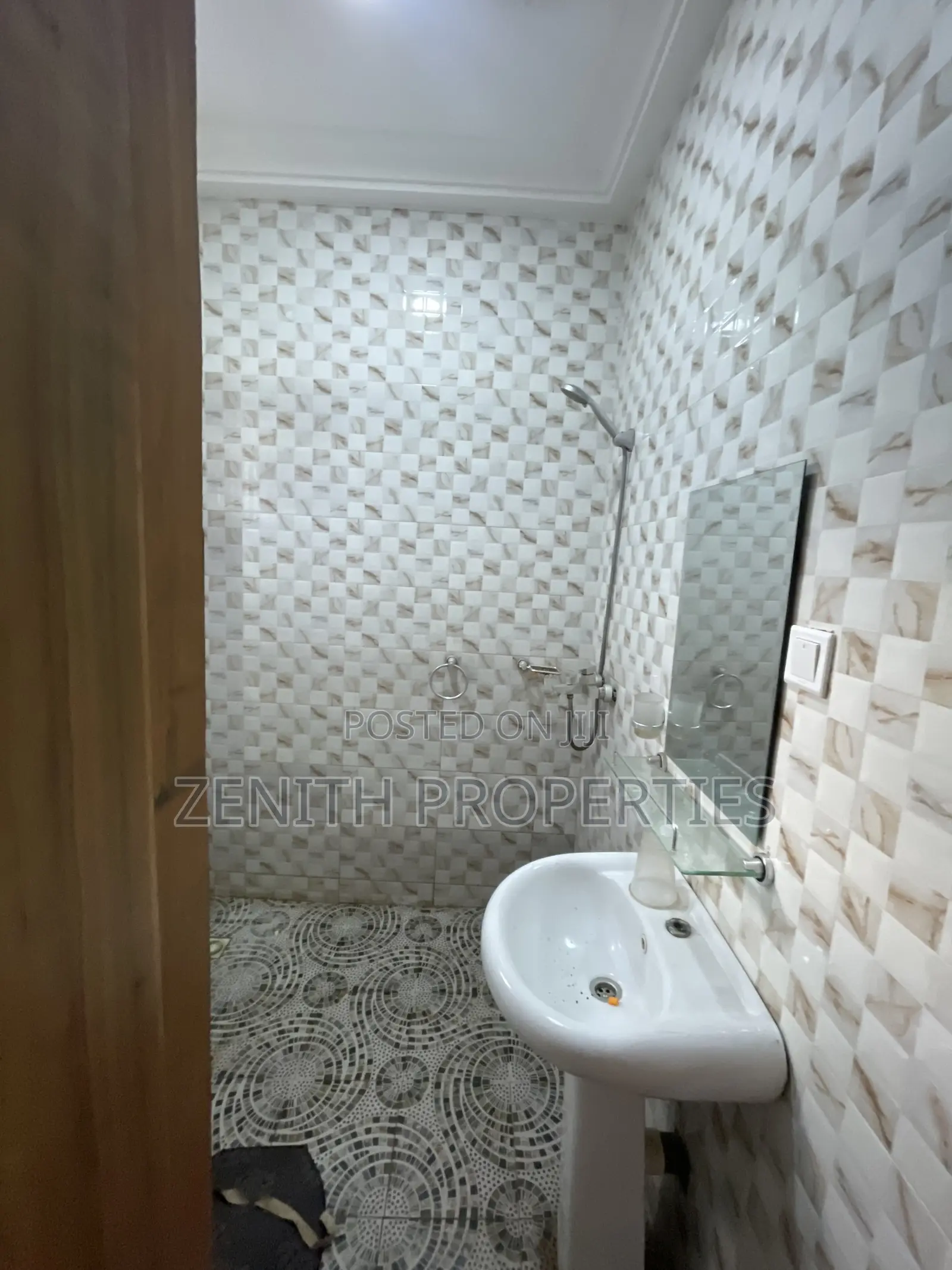 1bdrm Apartment in Zenith Properties, Bortiano for rent