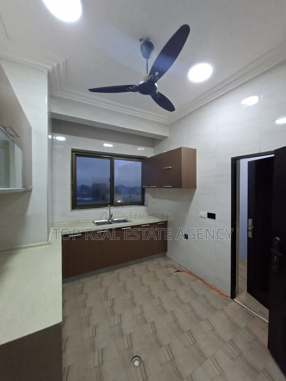 2bdrm Apartment in ,, Papa'S Pizza, North Legon for rent
