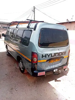 Hyundai H-100 2004 Grey