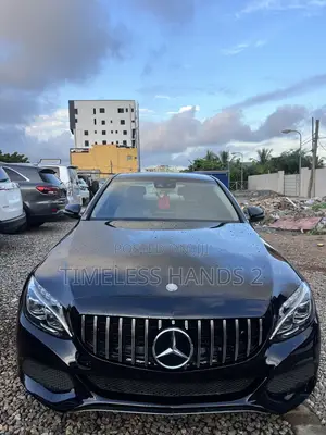 Mercedes-Benz C300 2017 Black