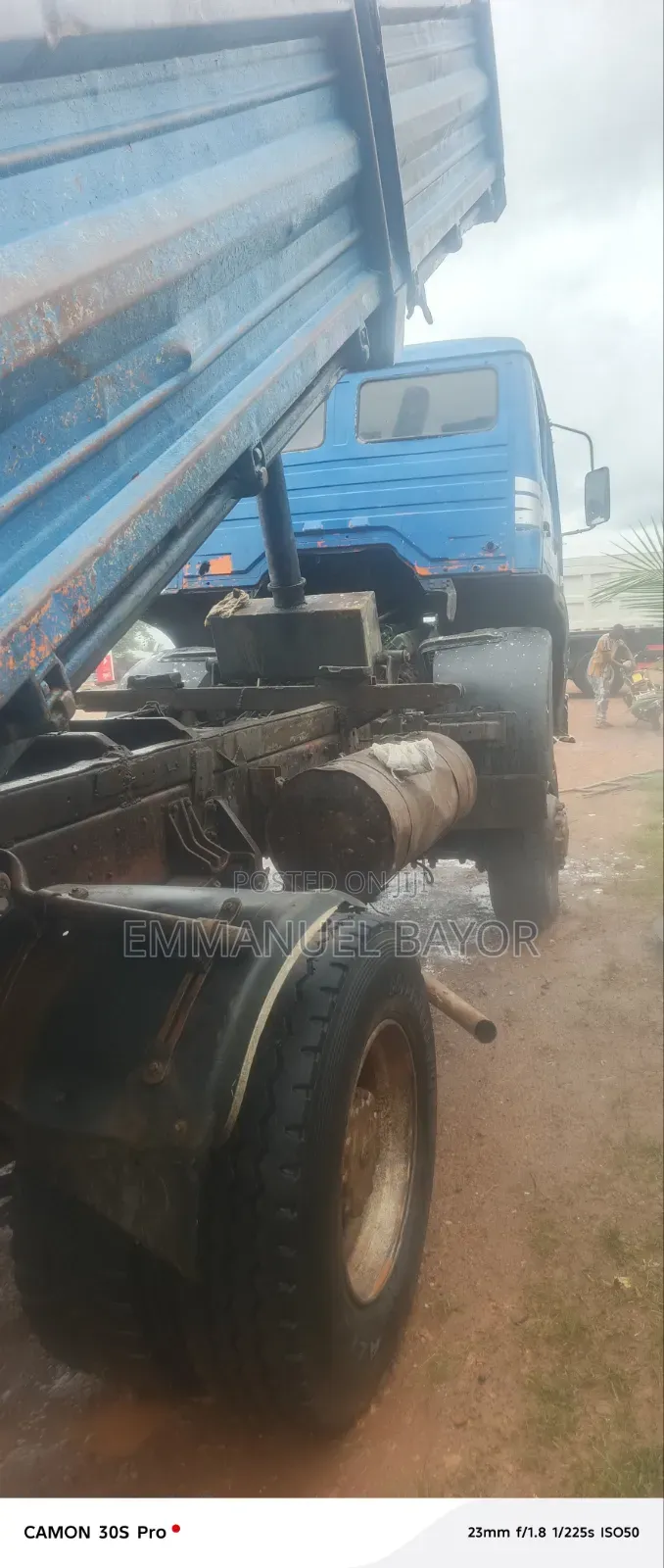 Mercedes Benz 4×4 Dump Truck