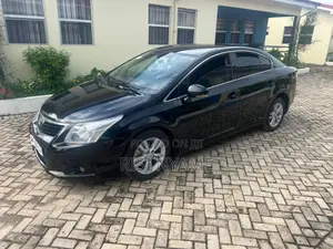 Toyota Avensis 2.0 Advanced 2011 Black