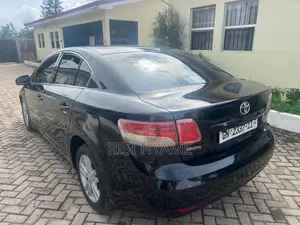 Toyota Avensis 2.0 Advanced 2011 Black