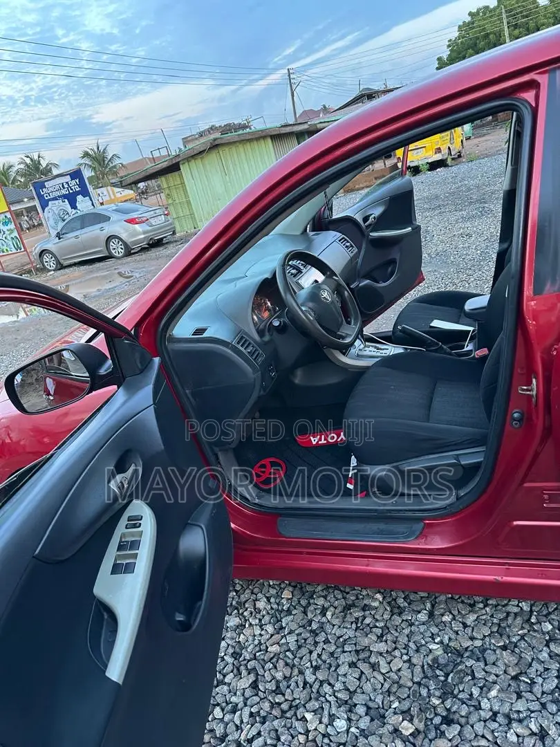Toyota Corolla S 4dr Sedan (1.8L 4cyl 4A) 2012 Red