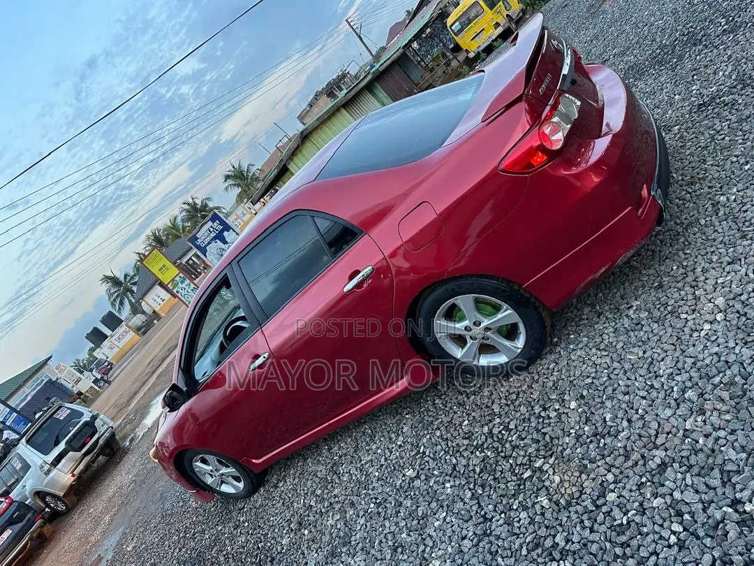 Toyota Corolla S 4dr Sedan (1.8L 4cyl 4A) 2012 Red