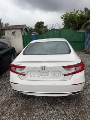 Honda Accord 2018 White