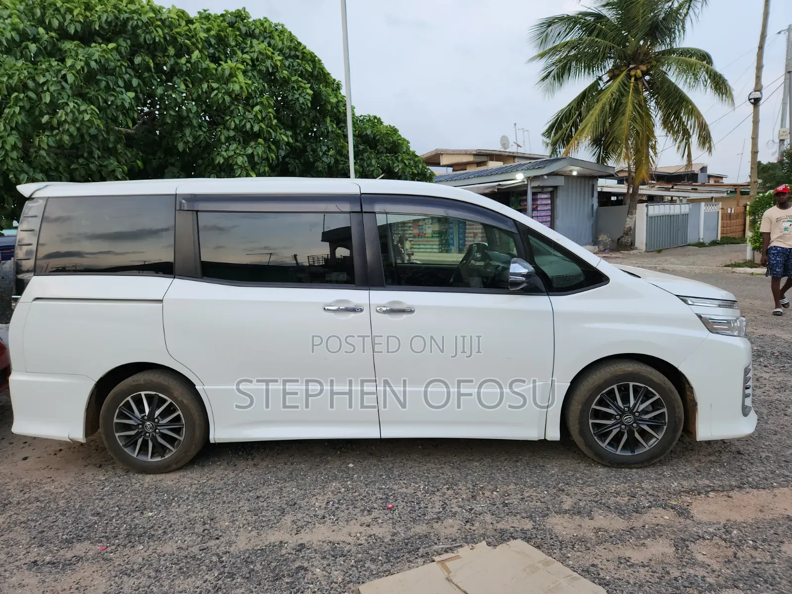 Toyota Voxy 2015 White