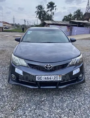 Toyota Camry 2014 Gray