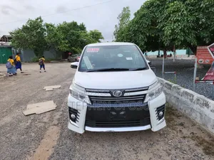 Toyota Voxy 2015 White