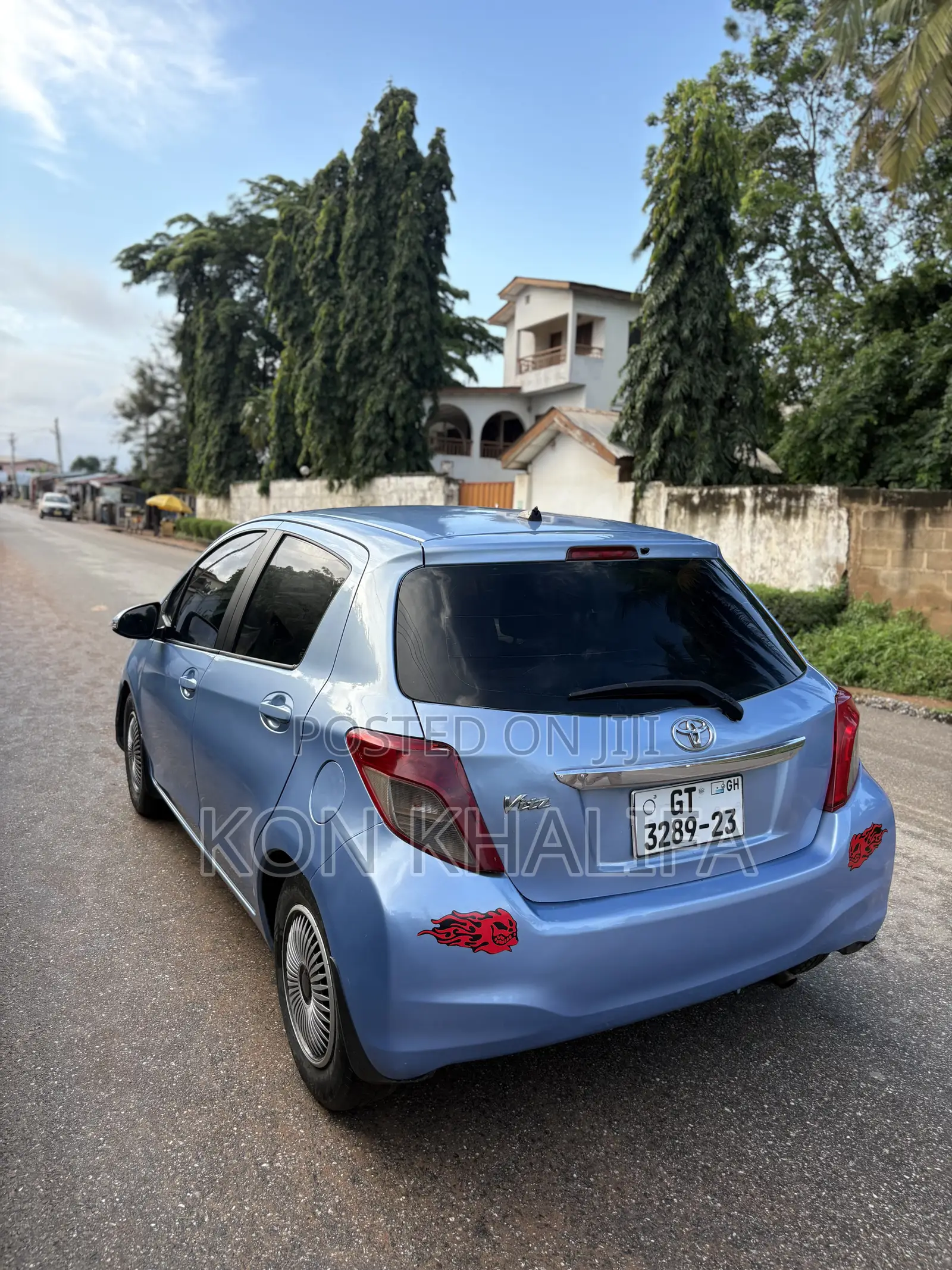 Toyota Vitz 1.3 FWD 5dr 2012 Blue