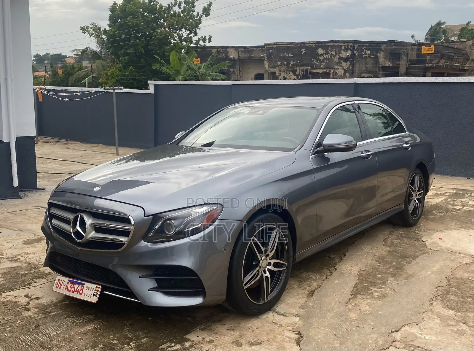 Mercedes-Benz E300 4Matic AWD Sedan (2.0L 4cyl 9A) 2017 Gray