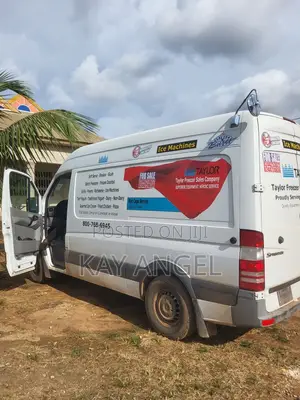 Mercedes-Benz Sprinter 2005 White