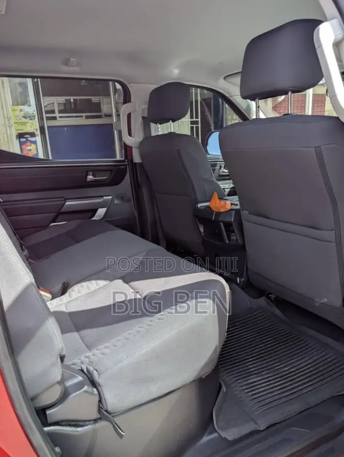 Toyota Tundra SR5 2022 Red