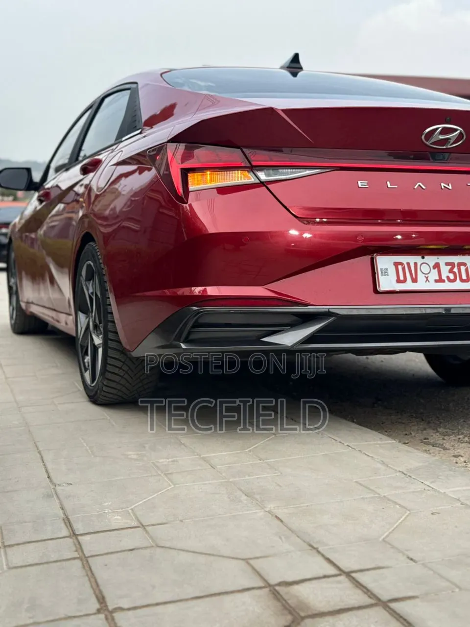 Hyundai Elantra Limited 2021 Red