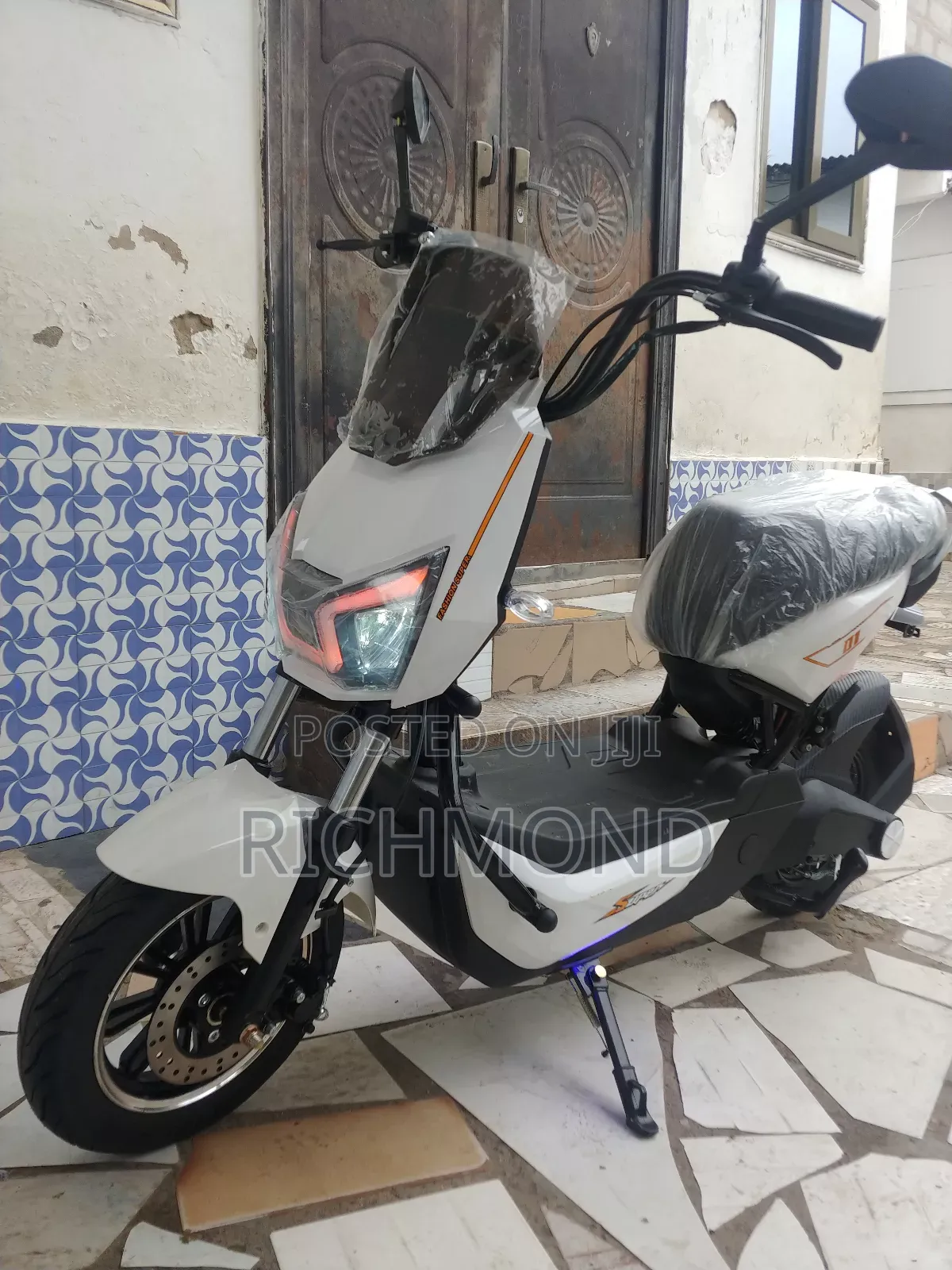 Motorcycle 2026 White