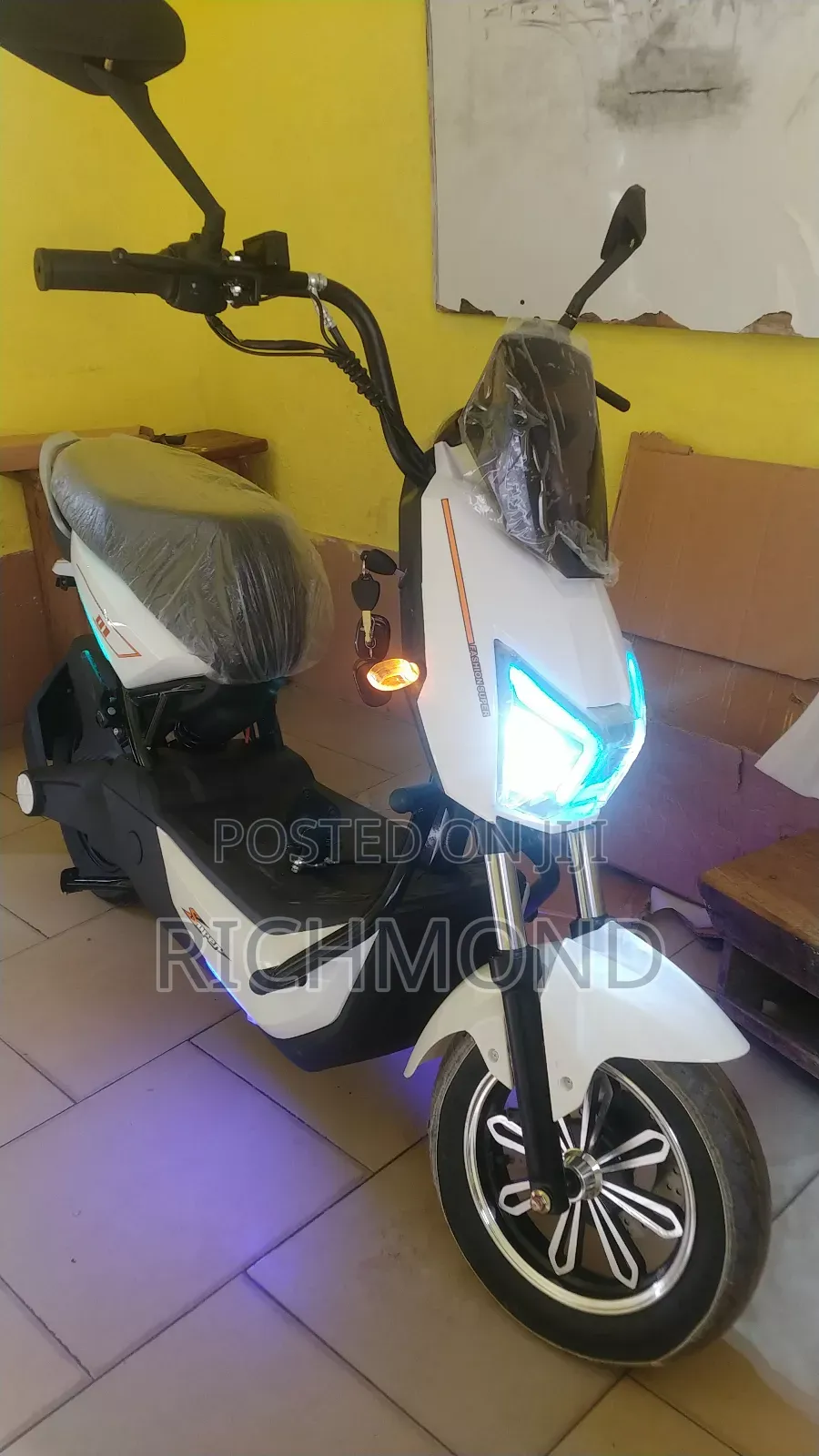 Motorcycle 2026 White