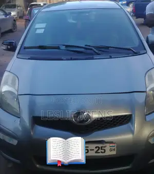 Toyota Vitz 2009 Green