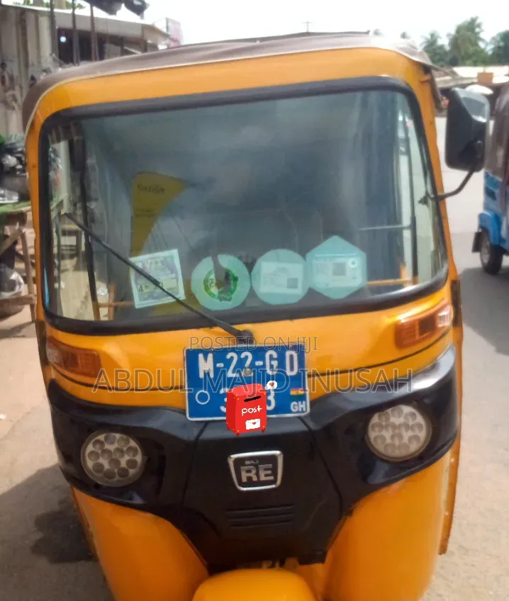 Bajaj RE 2022 Yellow