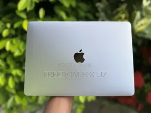 Laptop Apple MacBook Pro 2019 16GB Intel Core i5 SSD 512GB