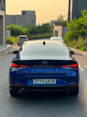 Hyundai Avante 2023 Blue