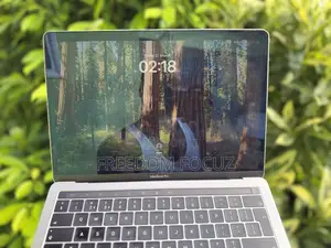Laptop Apple MacBook Pro 2019 16GB Intel Core i5 SSD 512GB