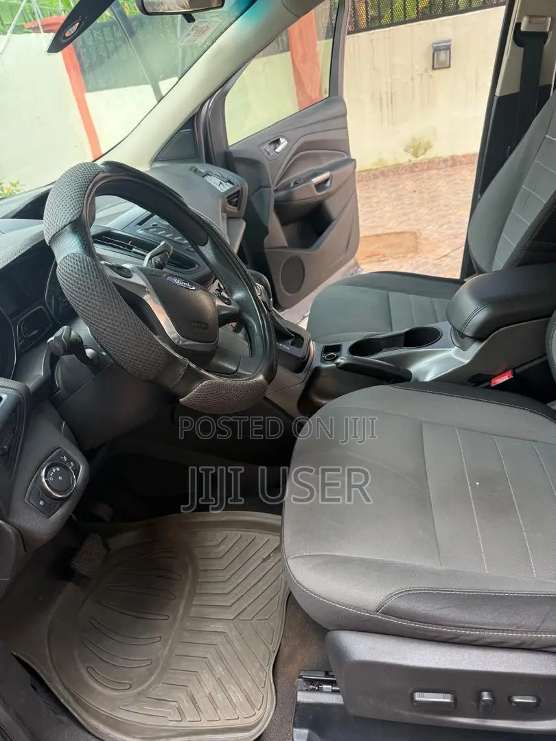 Ford Escape 2016 Gray