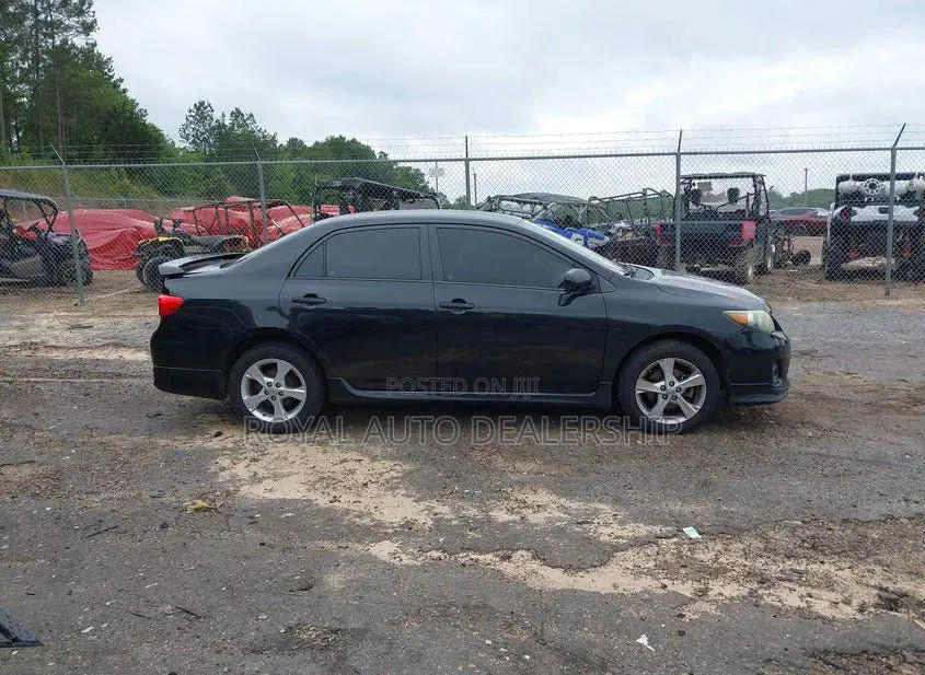 Toyota Corolla 2013 Black