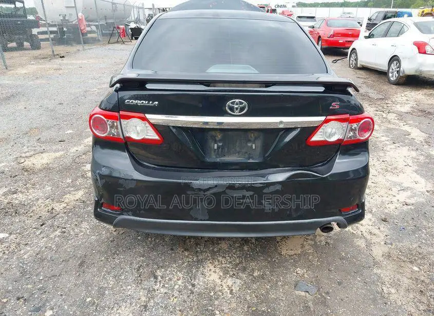 Toyota Corolla 2013 Black