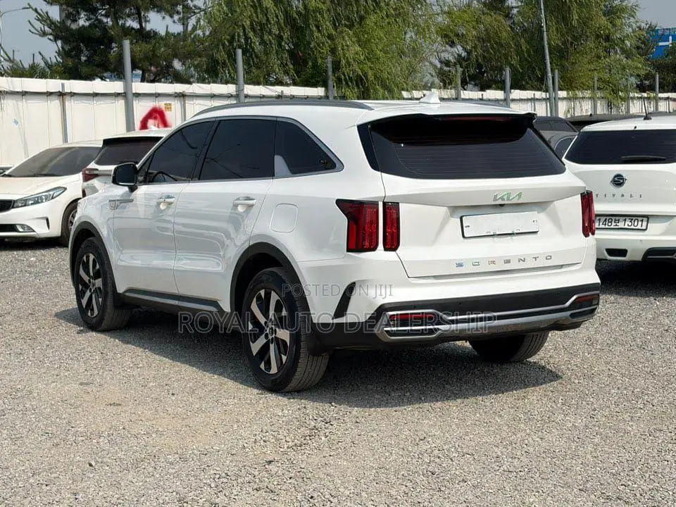 Kia Sorento S 2022 White