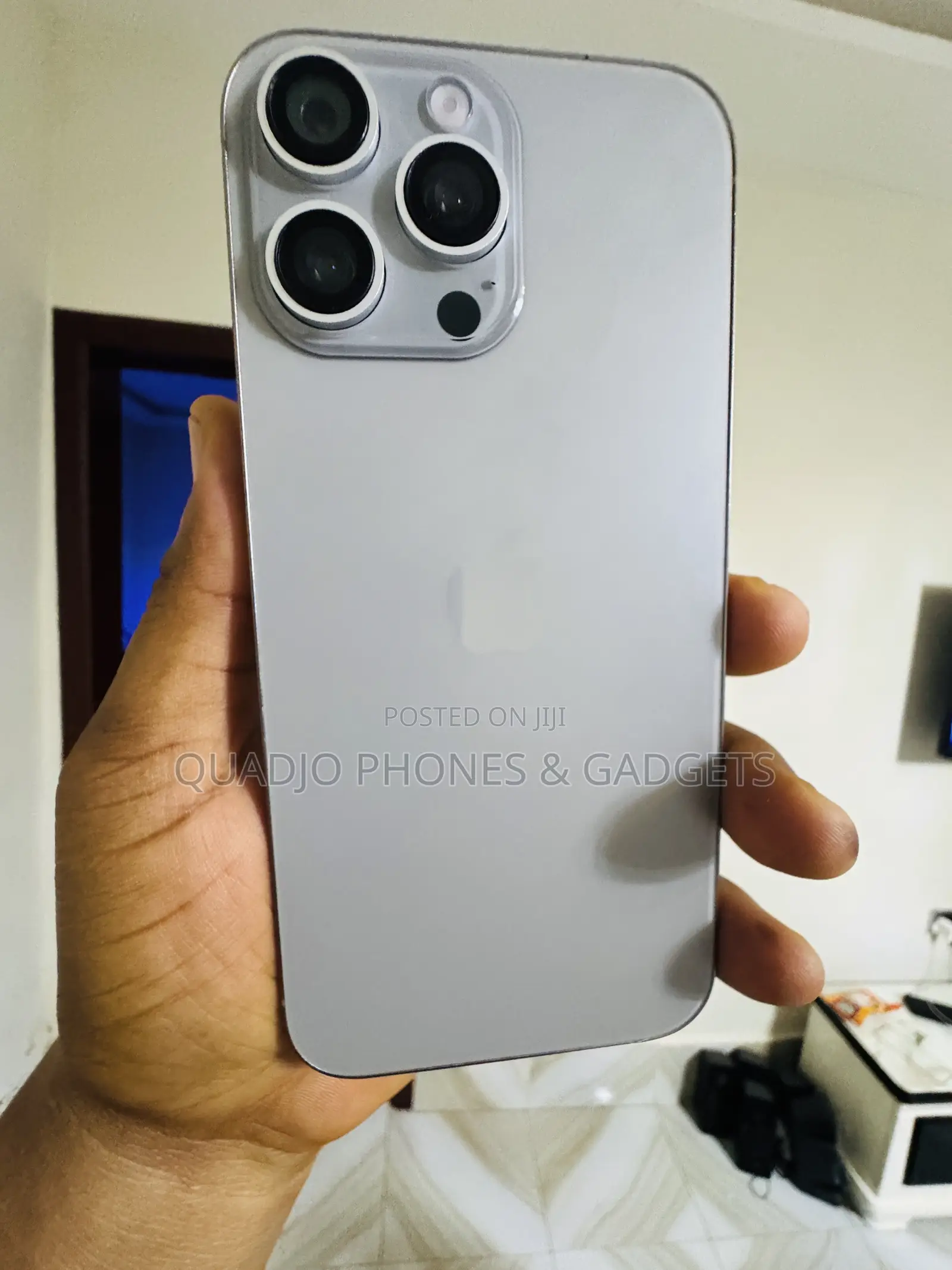 Apple iPhone 16 Pro Max 1 TB Silver