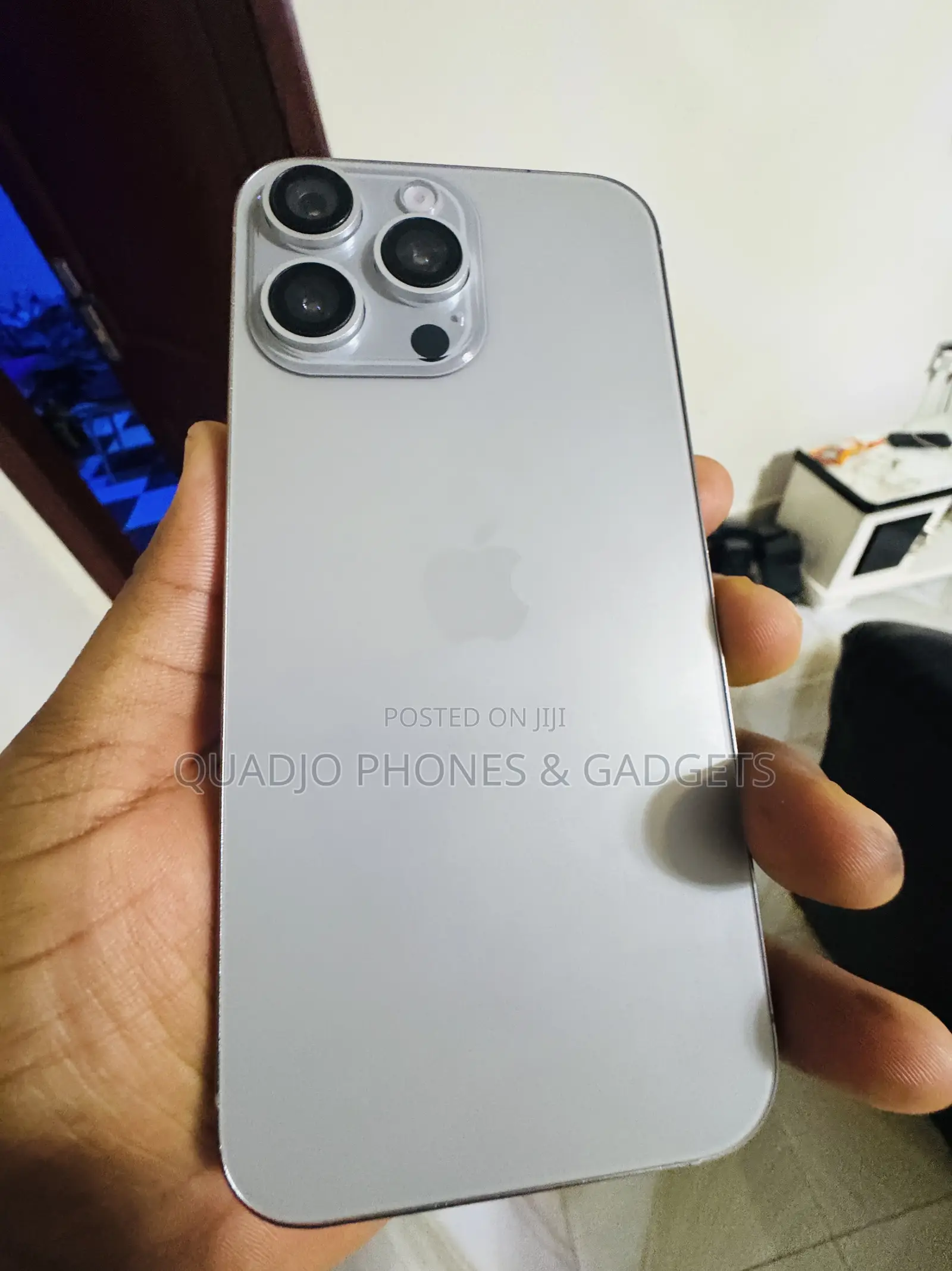 Apple iPhone 16 Pro Max 1 TB Silver