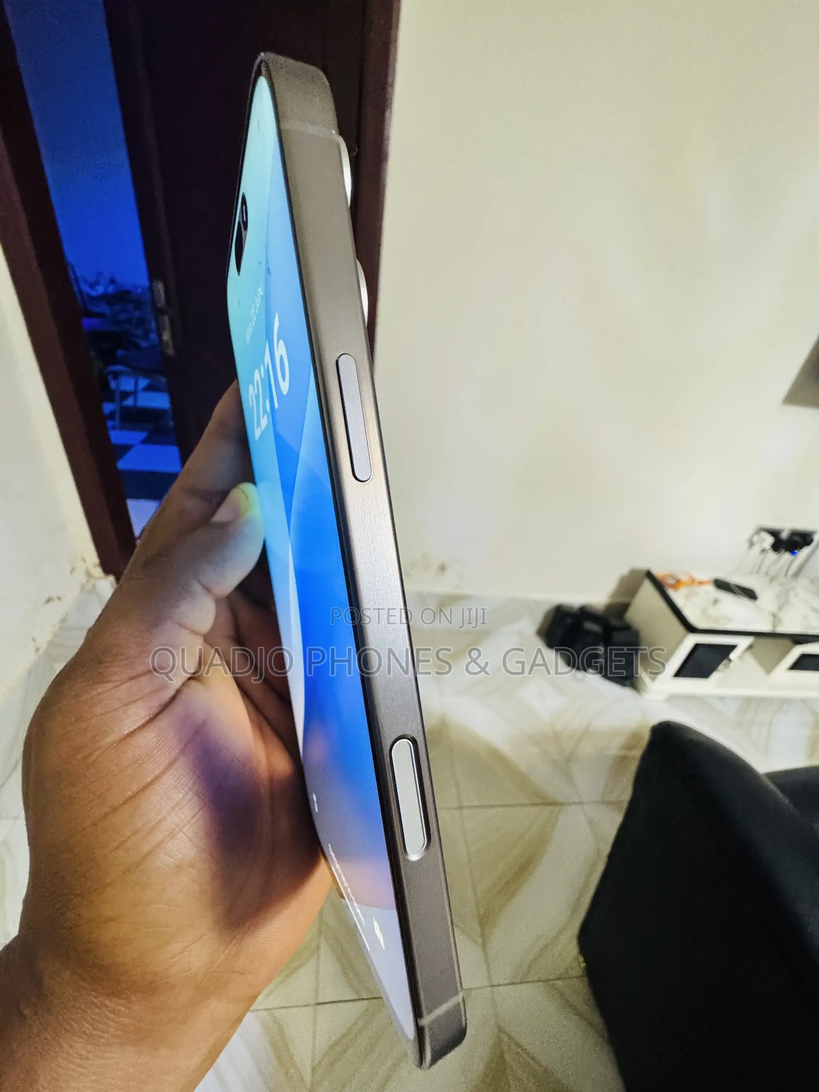 Apple iPhone 16 Pro Max 1 TB Silver
