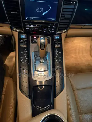 Porsche Panamera 2014 White