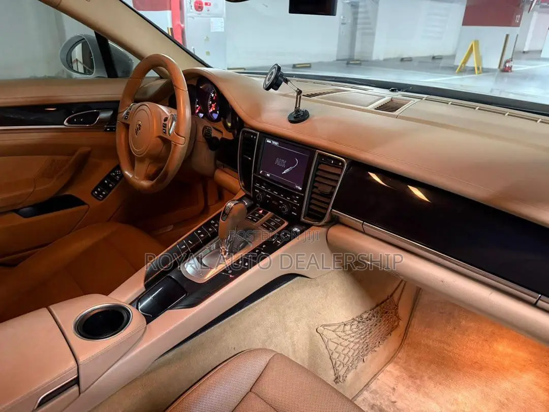 Porsche Panamera 2014 White