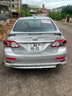 Toyota Corolla 2013 Silver
