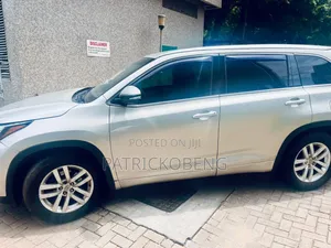 Toyota Highlander 2015 Beige