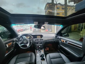 Mercedes-Benz C250 2014 Blue
