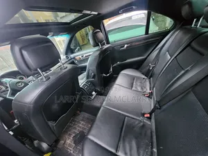 Mercedes-Benz C250 2014 Blue