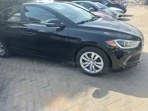 Hyundai Elantra 2018 Black