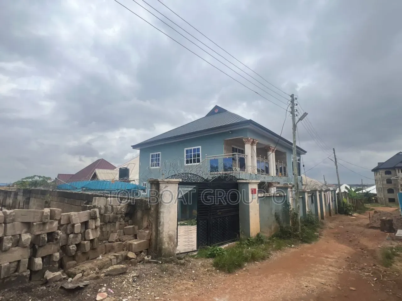 7bdrm House in Top-Boat Estate, Kumasi Metropolitan for sale